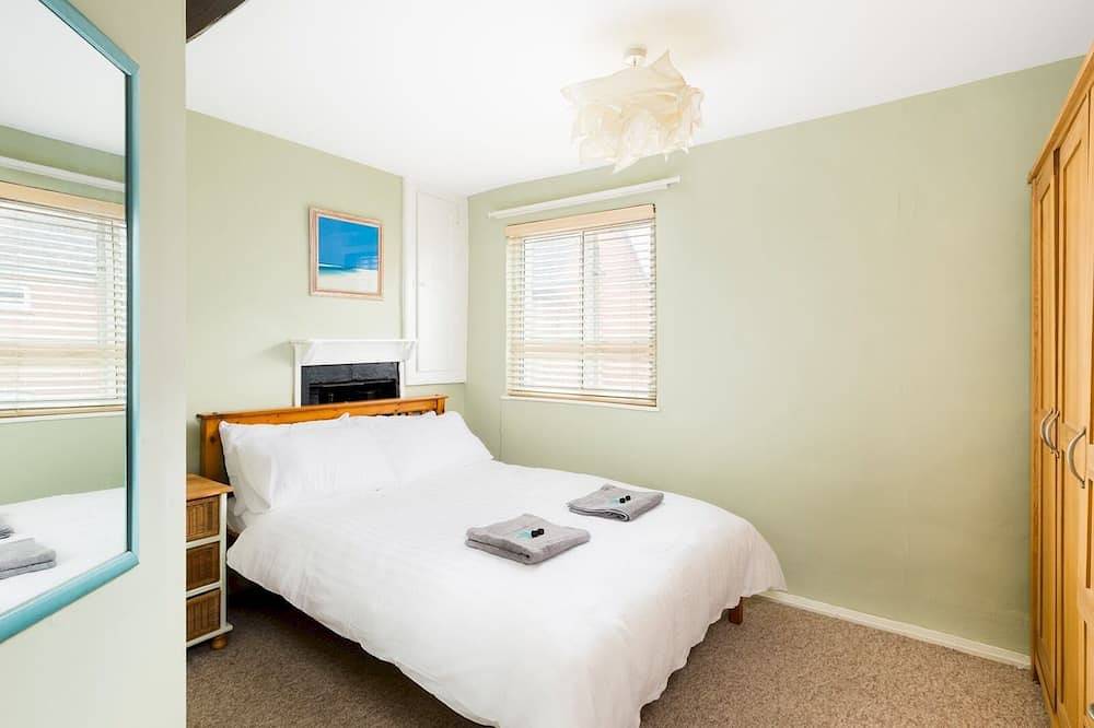 Cv34 4St 23 The Butts Warwick · Traditional 2 Bed Cottage, Central Warwick | Pass The Keys in Warwick, Warwickshire