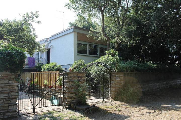 Casa vacanza per 4 persone, con Terrazza e Giardino nonché Panorama a Baratti