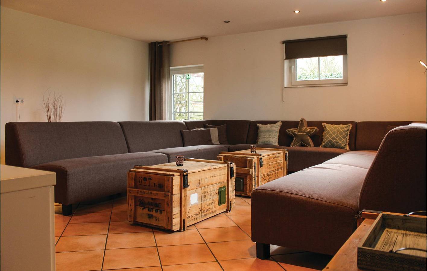 Geheel vakantieappartement, Vakantieappartement voor 12 personen met zwembad in Simpelveld, Parkstad Limburg