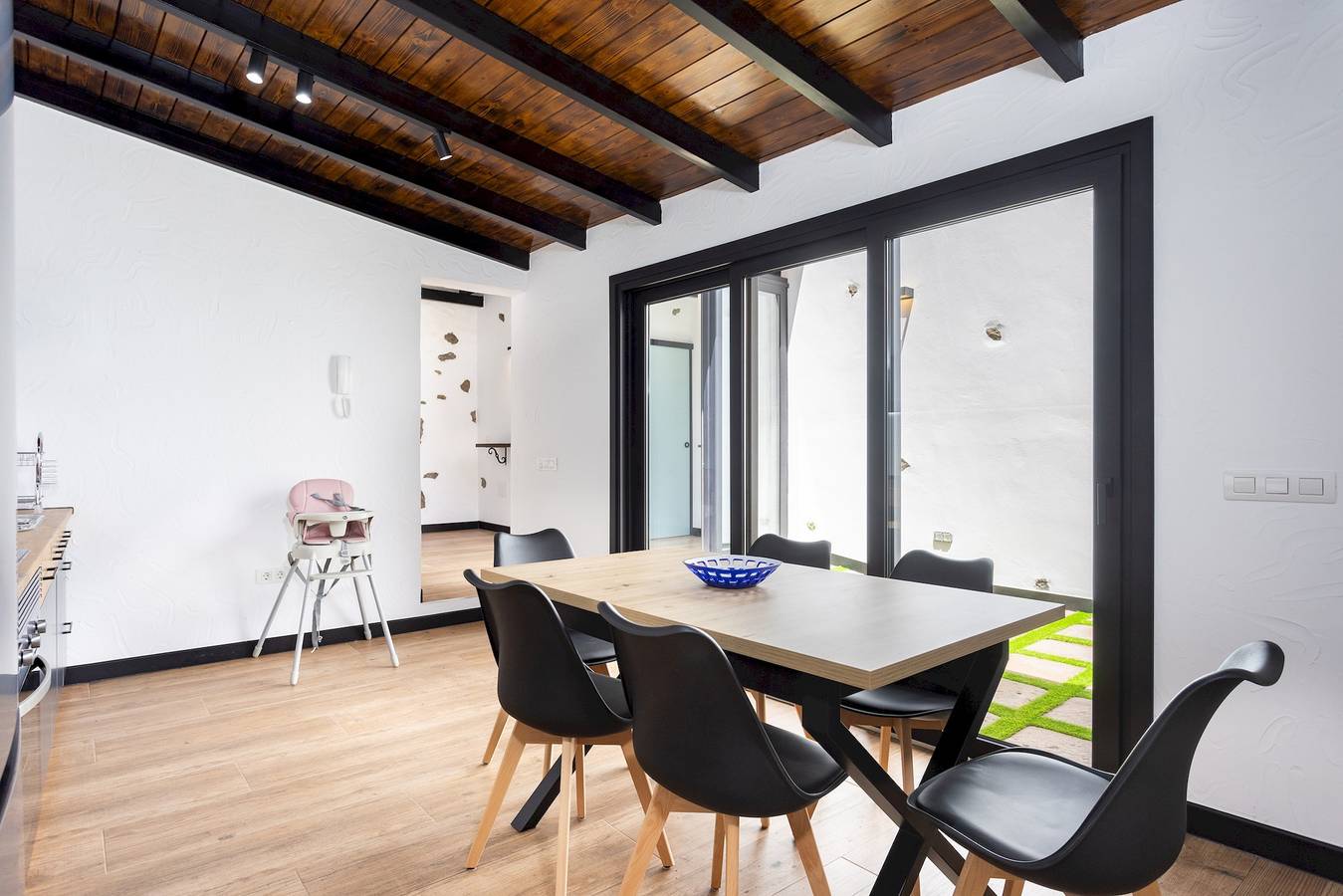 Home2Book Rustic Stone Haven with Terrace in El Farrobo, La Guancha
