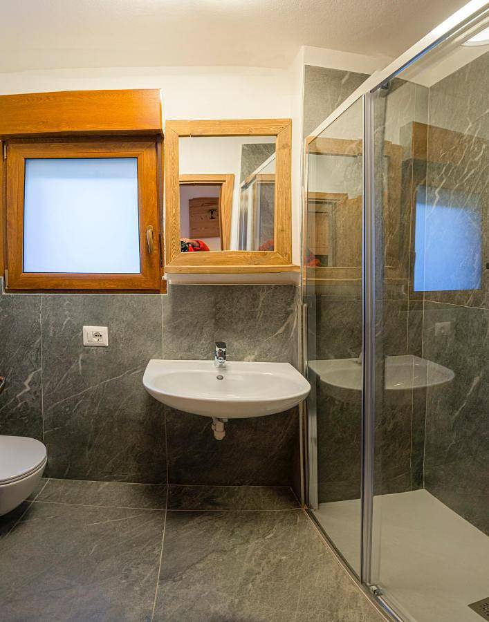 Gîte pour 5 personnes, avec terrasse à San Martino di Castrozza - 4