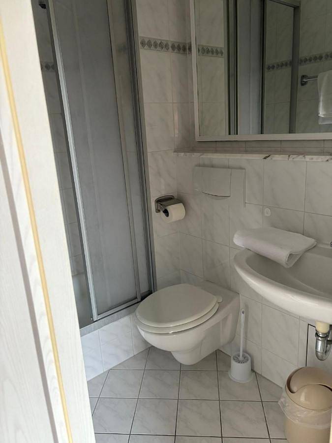 Hotel für 2 Personen, mit Balkon und Terrasse sowie Garten und Ausblick in Kleinzerlang - 4