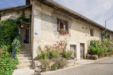 Gîte pour 4 personnes, avec jardin dans Saint-Genix-les-Villages