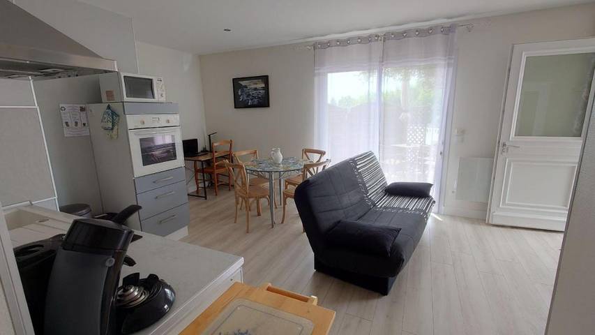 Gîte pour 4 personnes, avec jardin, animaux acceptés à Saint-André-de-Cubzac - 4