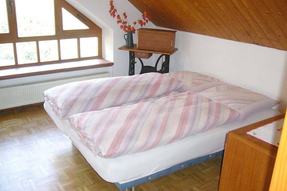 Ganze Wohnung, Ferienwohnung Schneider in Kassel-Wilhelmshöhe nahe Intercity-Bhf und Bergpark in Bad Wilhelmshöhe, Kassel