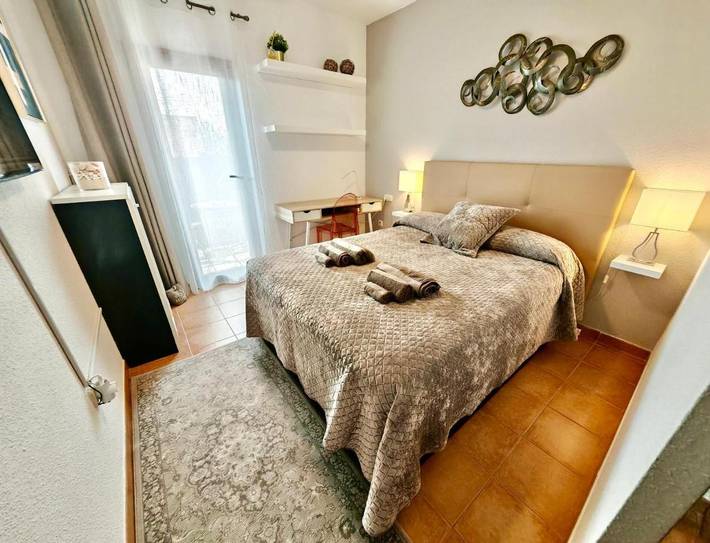Apartamento para 2 personas, con balcón en Tamaragua