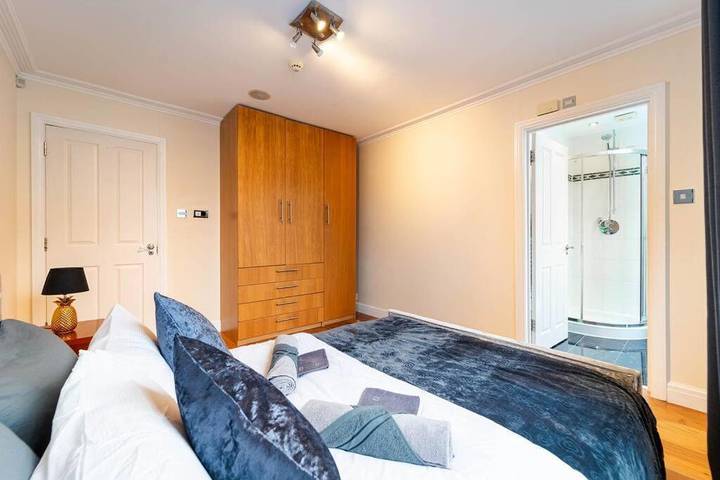 Holiday rental for 5 people, with Terrace and Garden as well as Lake view and View in Kensington and Chelsea