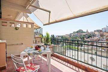 Apartment for 2 People in Taormina, Messina Province, Photo 1