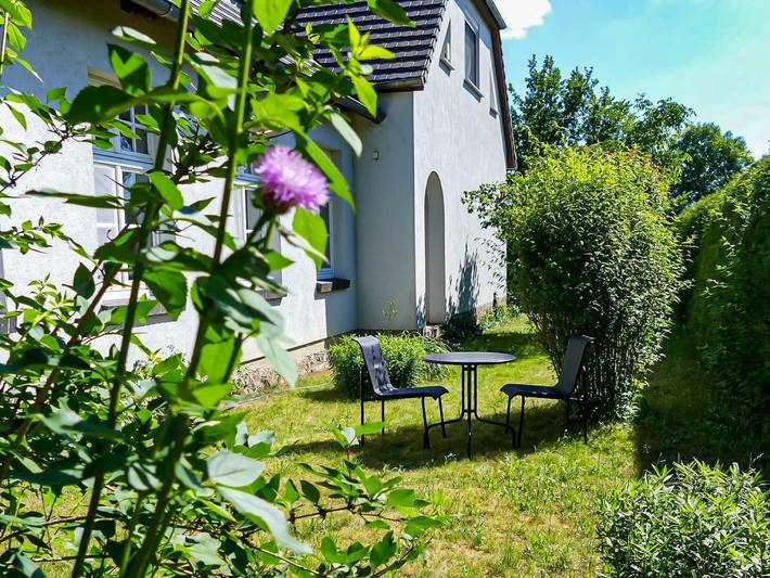 Ferienwohnung für 3 Personen, mit Garten in Gützkow - 2
