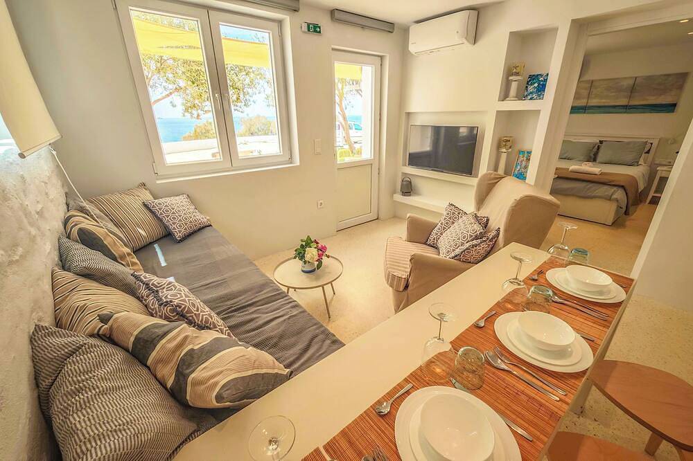 Ni&Gio Sterna 6 Charming 1-bedroom house with Ac and Wifi in lovely Paros in Parikiá, Paros
