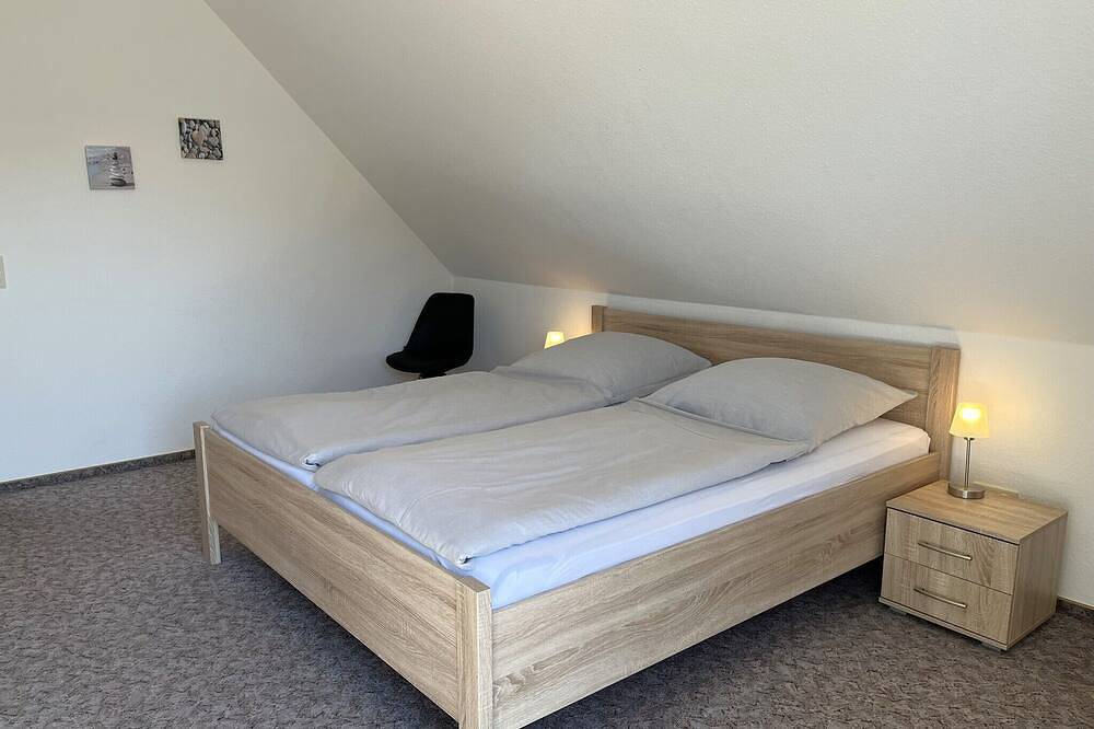 Ganze Wohnung, Einladende Ferienwohnung  Thiede 2 in Büsum, nah an der Familienlagune in Büsum, Dithmarschen