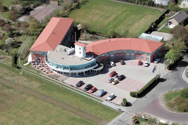 Hotel voor 2 personen, met Terras en Tuin in Nieuw-Haamstede
