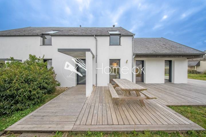 Location de vacances pour 6 personnes, avec terrasse et jardin dans Plage Kerminihy