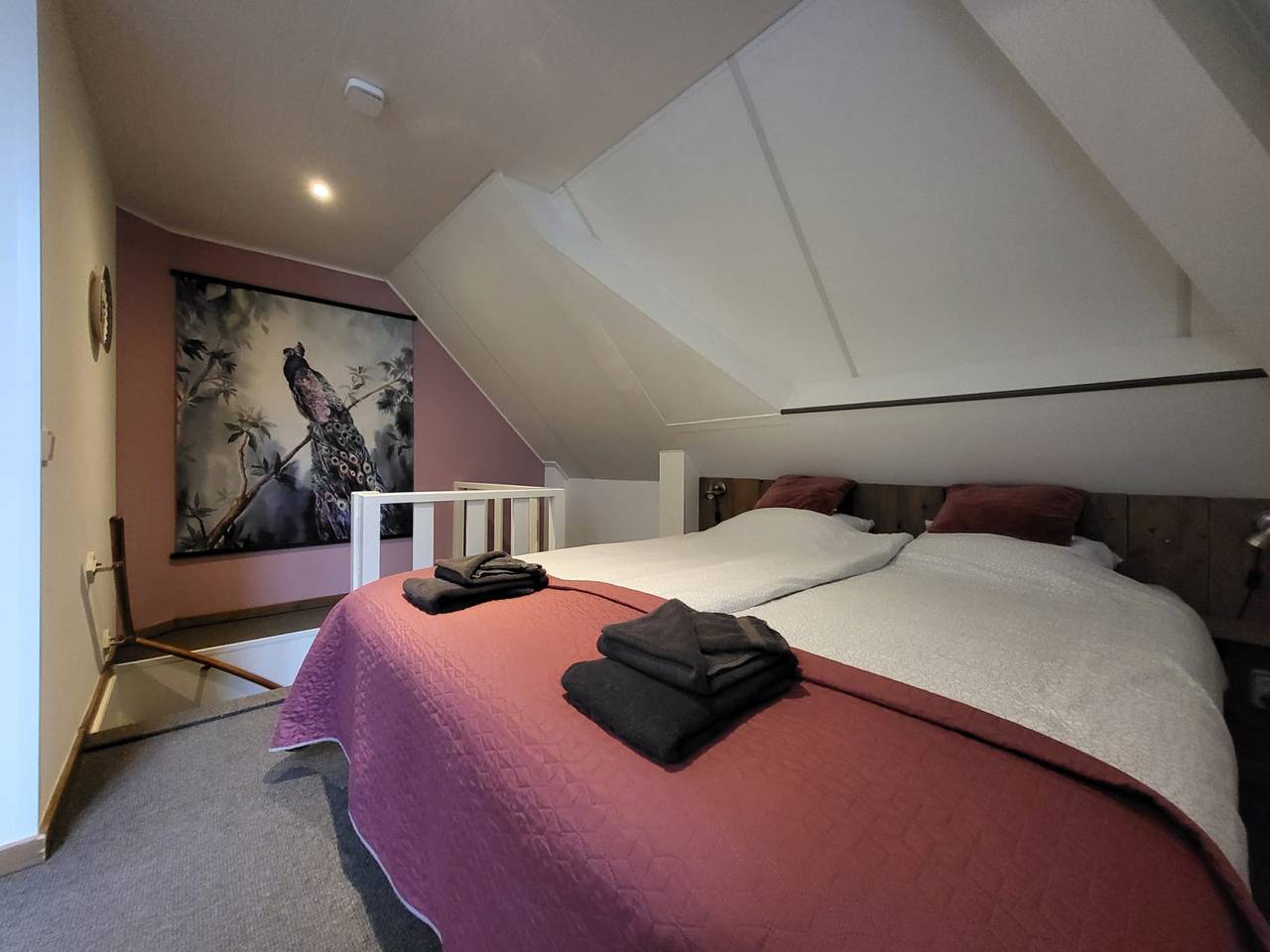 Geheel appartement, Rustig 2-persoons appartement bij water met botanische elementen in Blokzijl in Blokzijl, Nationaal Park Weerribben-Wieden