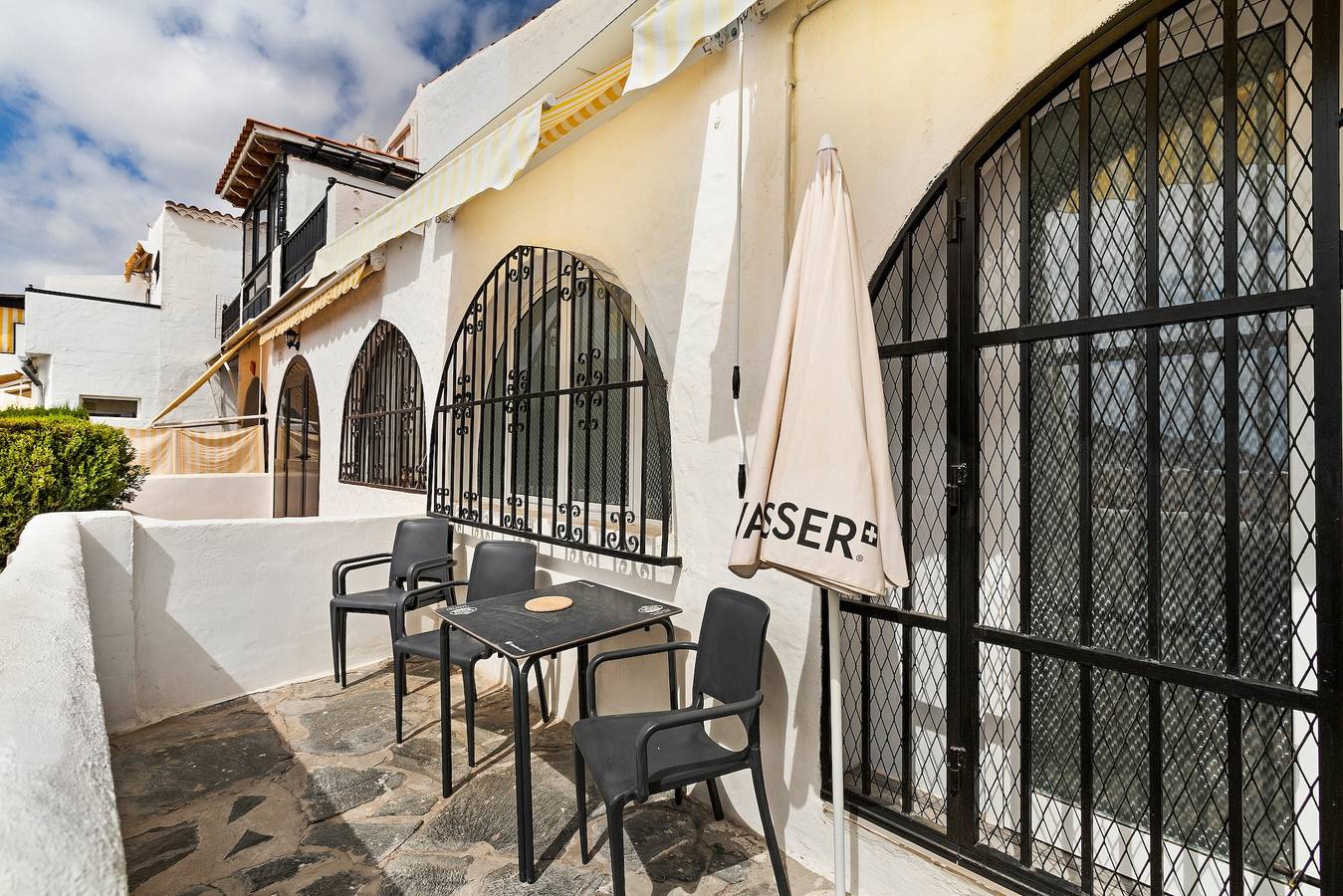 Appartement entier, Appartement de vacances 'Bungalow Josephin' avec piscine partagée, terrasse privée et Wi-Fi in Arguineguín, Grande Canarie du Sud