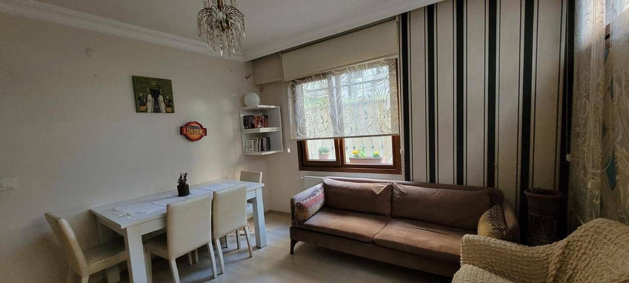 Two-Bedroom Apartment in Kadıköy, Estambul