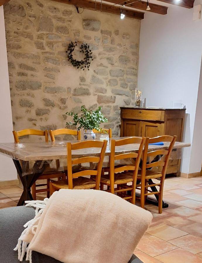 Location de vacances pour 6 personnes, avec jardin et vue à Sainte-Eulalie (Aude)