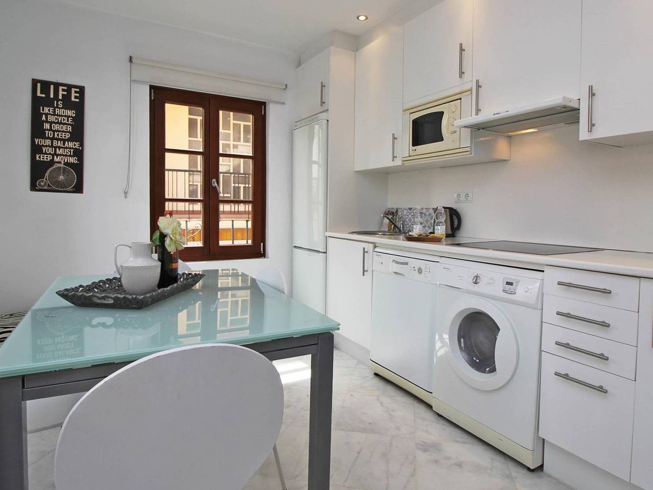 Entire vacation apartment, Del Parque Flats Tribuna in Malaga Centro Historico, Malaga