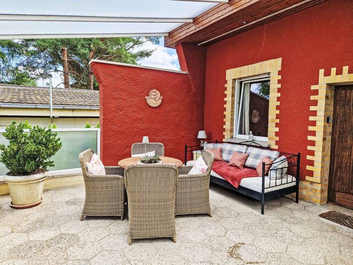 Bungalow für 4 Personen, mit Terrasse und Garten