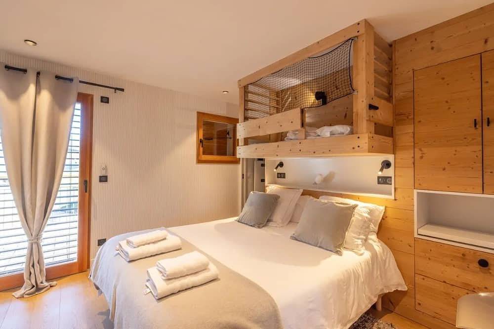Exceptional 5-star chalet facing Mont Blanc - Jacuzzi & Sauna & Cinema in Hauteluce, Albertville und Umgebung