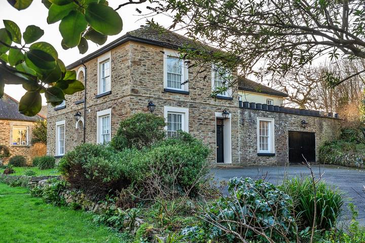 Cottage for 7 people, with Hot tub and Garden in Cornwall