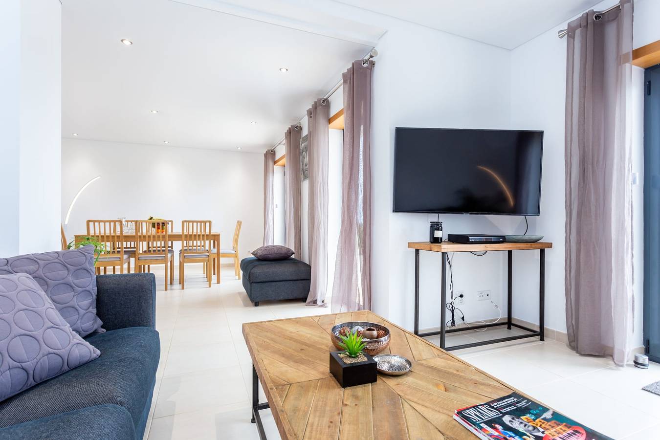 Casa Chic - Minimalistisches 3 Schlafzimmer mit toller Aussicht in Raposeira, Vila do Bispo