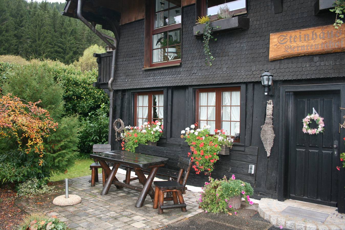 Ganze Wohnung, Ferienwohnung Steinhäusle 2 mit Bergblick, Gemeinschaftsterrasse und Wlan in Vöhrenbach, Mittlerer Schwarzwald