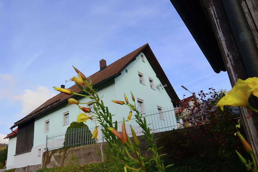 Schönes Ferienhaus mit großem Garten bei Stadlern in Stadlern, Naturpark Oberpfälzer Wald