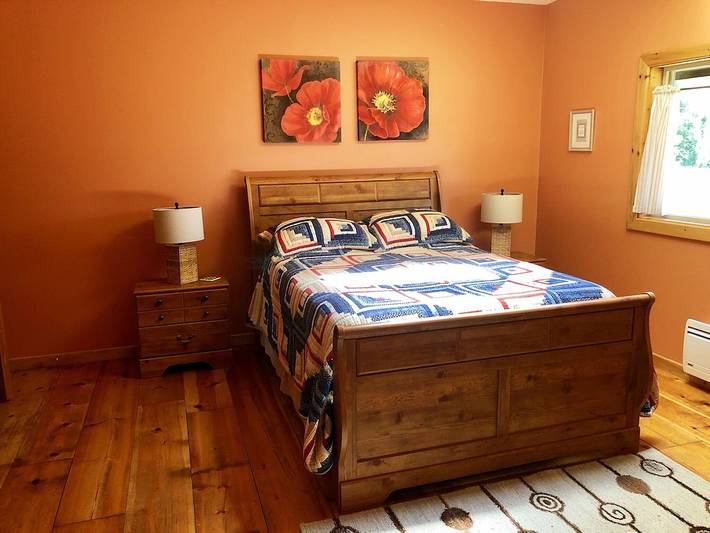 Vacation rental for 6 people, with yard and balcony in Cascade Range