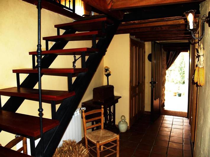 Casa de vacaciones para 5 personas, con jardín además de vistas y piscina, Se admiten mascotas en Comarca de Ávila - 3