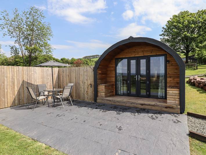 Lodge for 4 people, with garden, with pets in Dumfries and Galloway