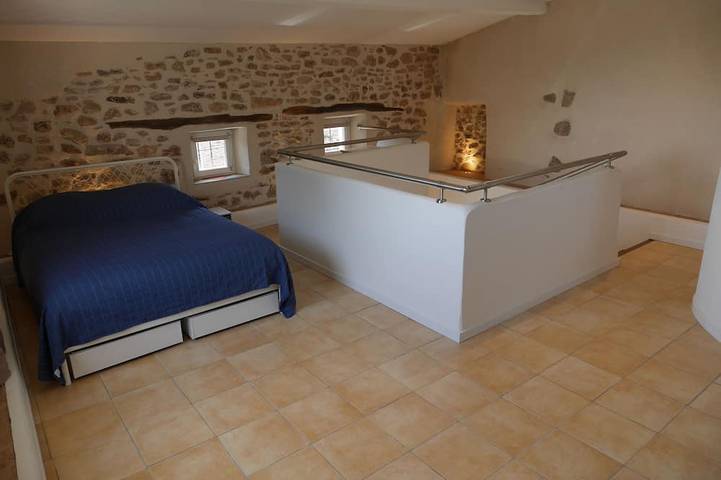 Location de vacances pour 4 personnes, avec terrasse à Quarante - 3