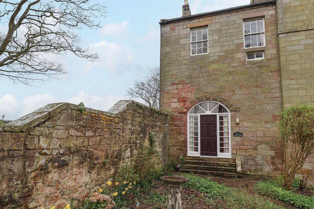 Cottage for 8 People in Bamburgh, Northumberland Coast