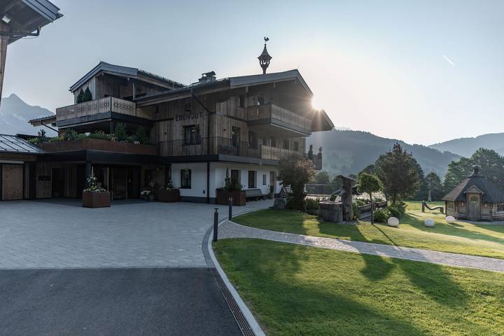 Ferienhaus für 3 Personen, mit Balkon und Terrasse sowie Garten und Pool in Maria Alm - 2