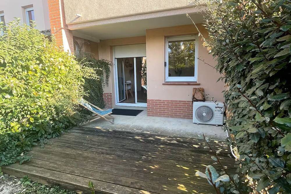 Apartamento entero, Superb studio in secure residence with swimming pool in Gagnac-sur-Garonne, Alto Garona