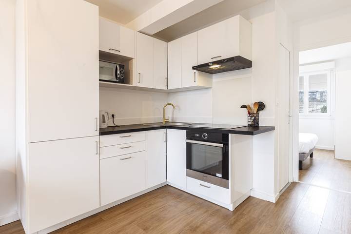 Gîte pour 4 personnes, avec balcon à Laval - 2