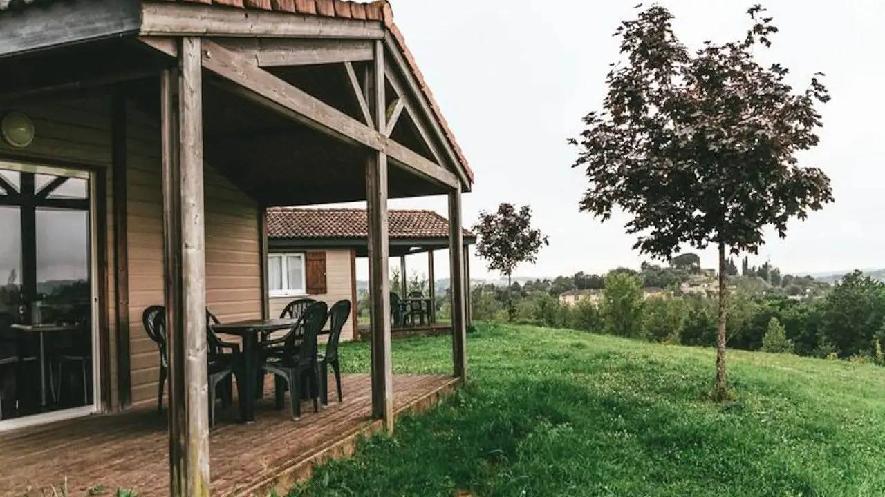 Appartement de vacances entier, Appartement de vacances pour 3 personnes avec piscine in Monclar-de-Quercy, Tarn-et-Garonne