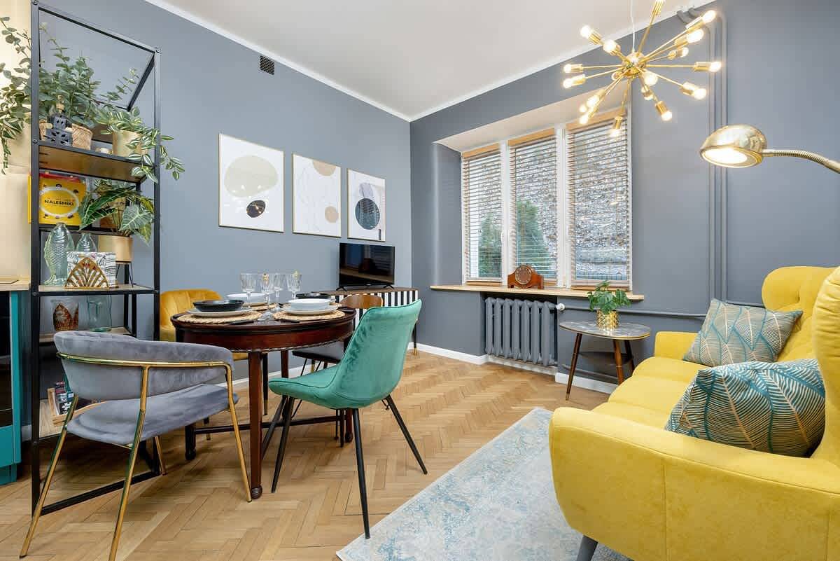 Cały apartament, Stylish Apartment with 2 Bedrooms | Close to the Center, Smarttv in Warszawa (Śródmieście), Warszawa