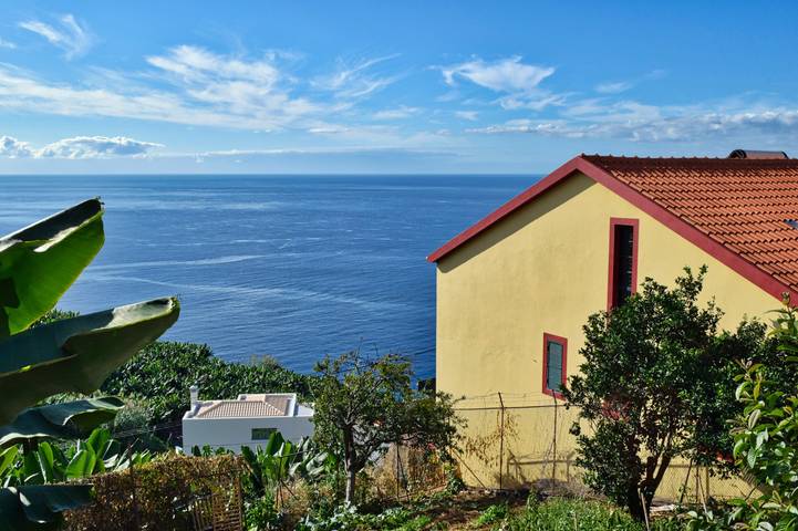 Entire studio, Vista Mar, a Home in Madeira in Pináculo, Ponta do Sol