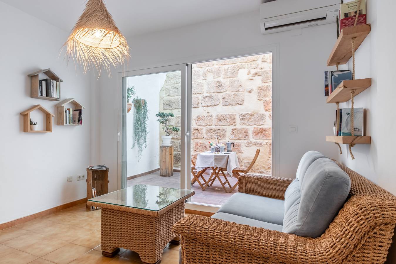 Apartment Can Tosca with Patio, A/C & WLAN; Garage Available in Jávea, Costa Blanca