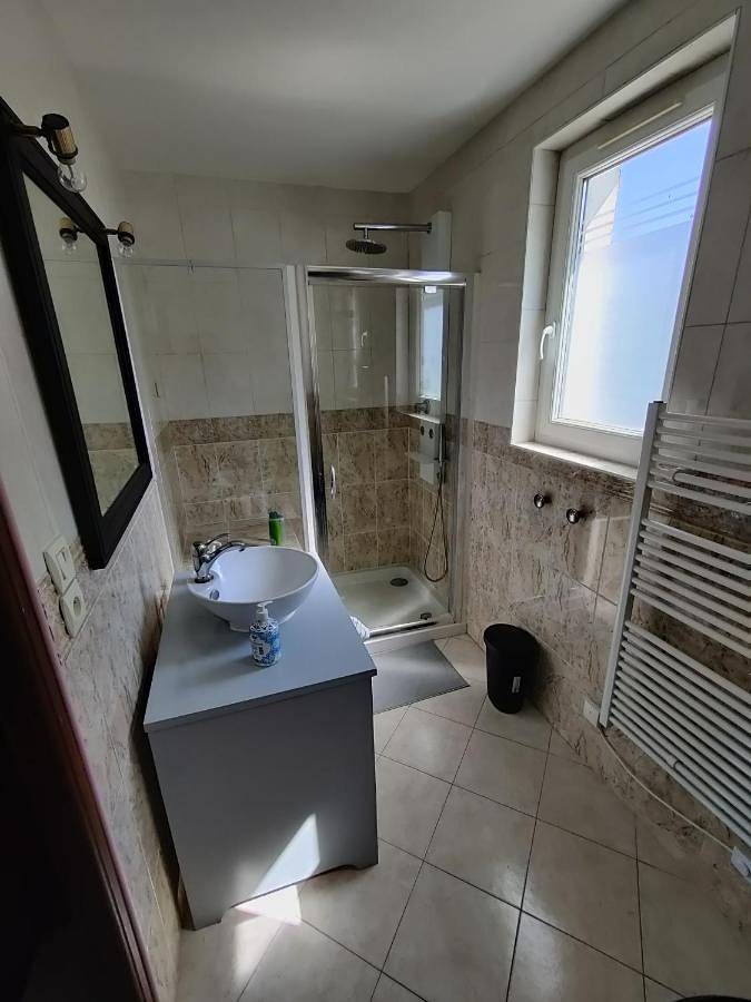 Gîte pour 2 personnes, avec jardin à Varennes-Vauzelles - 2