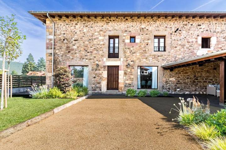 Casa de vacaciones para 8 personas, con vistas y jardín - 1