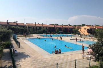 Ferienhaus für 6 Personen, mit Pool und Garten, mit Haustier in Bibione