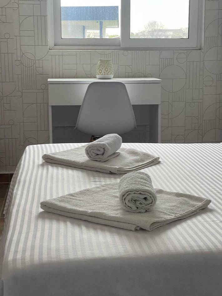 Apartamento entero, Apartamento de vacaciones para 3 personas con piscina in Donji Štoj, Municipio de Ulcinj