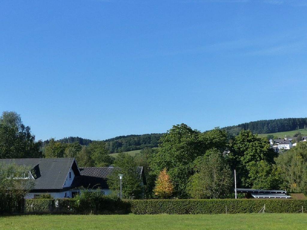 Ferienwohnung in Olpe mit Schwimmbecken in Olpe, Biggesee