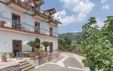 Cottage pour 4 personnes, avec terrasse à Agerola