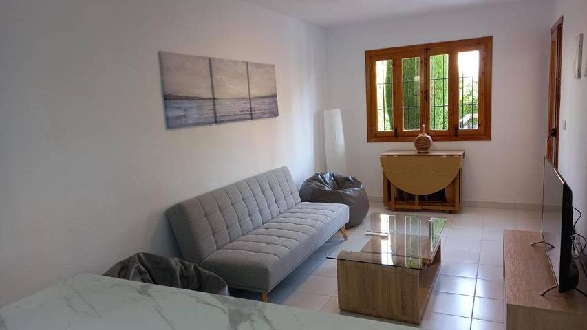 Gîte pour 4 personnes, avec jardin dans Santiago de la Ribera - 3