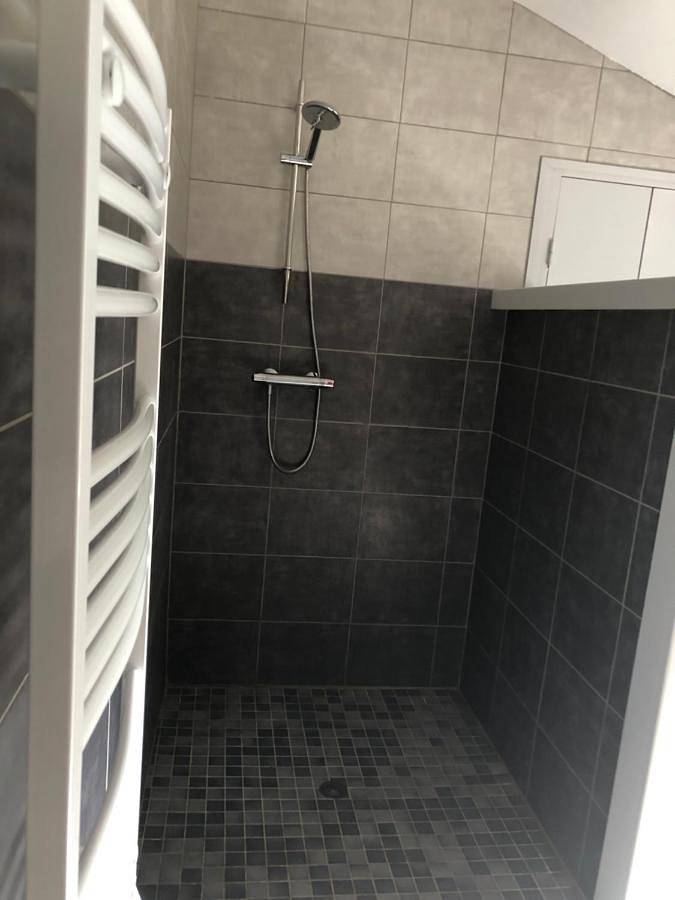 Location de vacances pour 5 personnes, avec Terrasse ainsi que Piscine et Vue à Saint-Amand-de-Vergt - 3