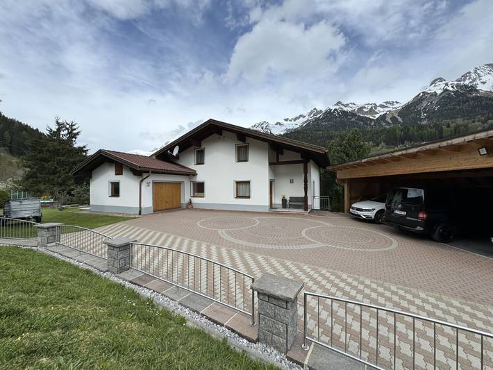 Ferienwohnung für 4 Personen, mit Terrasse und Garten in Pettneu am Arlberg