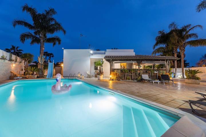 Ferienhaus für 10 Personen, mit Balkon/Terrasse in Torre Dell'orso - 2
